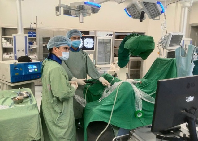 Bệnh viện Đa khoa Kiên Giang phát triển mạnh nhờ 'luồng gió' kỹ thuật từ bệnh viện tuyến trên- Ảnh 2. Bệnh viện Đa khoa Kiên Giang phát triển mạnh nhờ 'luồng gió' kỹ thuật từ bệnh viện tuyến trên- Ảnh 2.