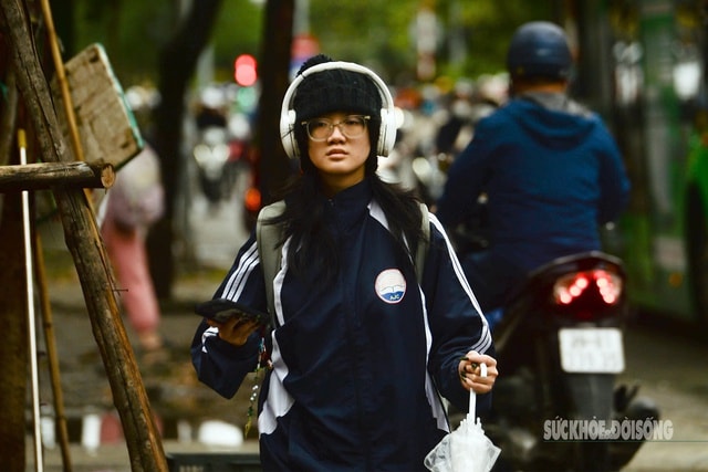 Miền Bắc rét kèm mưa nhỏ do không khí lạnh bổ sung- Ảnh 1. Miền Bắc rét kèm mưa nhỏ do không khí lạnh bổ sung- Ảnh 1.