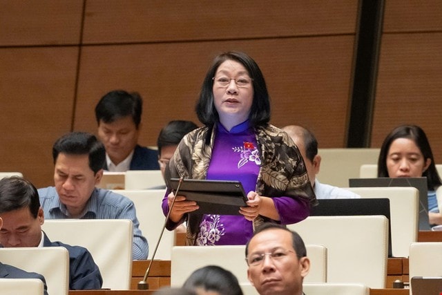 ĐBQH: Nhói lòng trước những gương mặt 14–15 tuổi bơ phờ vì áp lực thi cử- Ảnh 1. ĐBQH: Nhói lòng trước những gương mặt 14–15 tuổi bơ phờ vì áp lực thi cử- Ảnh 1.