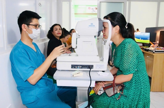 Bệnh viện Mắt Hải Phòng được công nhận cơ sở khám, chữa bệnh xếp hạng I - Ảnh 1. Bệnh viện Mắt Hải Phòng được công nhận cơ sở khám, chữa bệnh xếp hạng I - Ảnh 1.