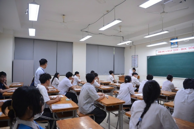 Hà Nội: Hủy kết quả thi, thu hồi bằng tốt nghiệp THPT của thí sinh gian lận- Ảnh 1. Hà Nội: Hủy kết quả thi, thu hồi bằng tốt nghiệp THPT của thí sinh gian lận- Ảnh 1.