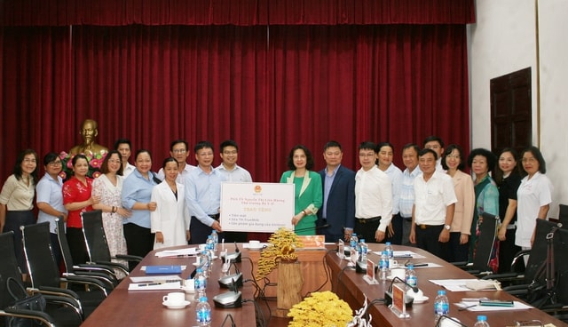 Thứ trưởng Nguyễn Thị Liên Hương: Xoá bỏ rào cản tiếp cận của người khuyết tật, xây dựng môi trường sống nhân ái, không kỳ thị- Ảnh 5. Thứ trưởng Nguyễn Thị Liên Hương: Xoá bỏ rào cản tiếp cận của người khuyết tật, xây dựng môi trường sống nhân ái, không kỳ thị- Ảnh 5.