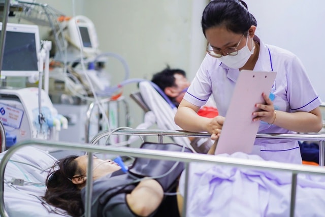 Sức khoẻ các nạn nhân vụ cháy quán bún ốc ở TP.HCM hiện giờ ra sao?- Ảnh 2.