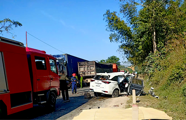 Sau vụ TNGT 4 người chết ở Lạng Sơn, Bộ Xây dựng 'soi' những điểm gì trên quốc lộ?- Ảnh 2. Sau vụ TNGT 4 người chết ở Lạng Sơn, Bộ Xây dựng 'soi' những điểm gì trên quốc lộ?- Ảnh 2.