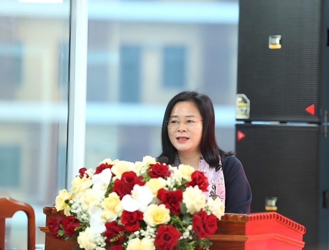 Y tế Nghệ An tiếp nhận hơn 3,3 tỷ đồng trang thiết bị thiết yếu- Ảnh 2. Y tế Nghệ An tiếp nhận hơn 3,3 tỷ đồng trang thiết bị thiết yếu- Ảnh 2.