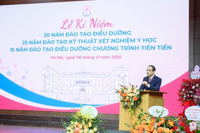 Đại học Y Hà Nội kỷ niệm ba cột mốc, dẫn đầu về chất lượng đào tạo trong khối khoa học sức khỏe- Ảnh 1. Đại học Y Hà Nội kỷ niệm ba cột mốc, dẫn đầu về chất lượng đào tạo trong khối khoa học sức khỏe- Ảnh 1.