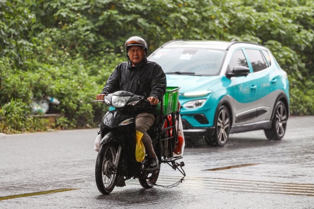 Miền Bắc trời rét, miền Trung mưa to cục bộ- Ảnh 1. Miền Bắc trời rét, miền Trung mưa to cục bộ- Ảnh 1.