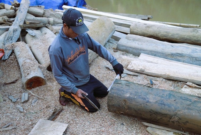 Hiểm nguy từ những chuyến 'săn gỗ' trên sông Nậm Nơn- Ảnh 11. Hiểm nguy từ những chuyến 'săn gỗ' trên sông Nậm Nơn- Ảnh 11.
