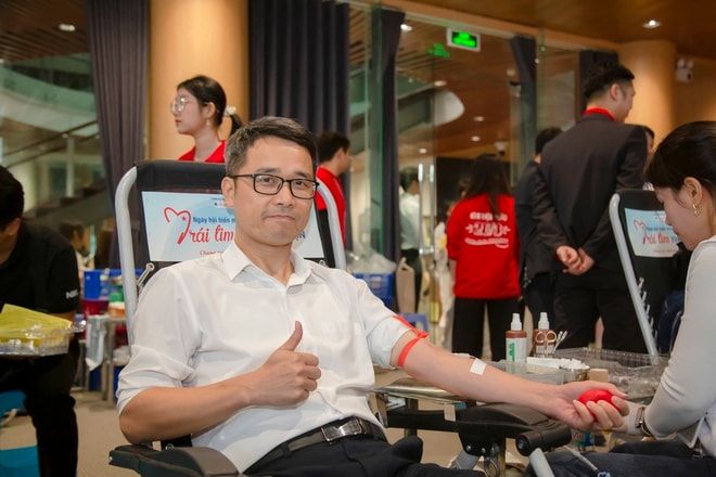 Hàng nghìn 'trái tim tình nguyện' hiến máu để đảm bảo nguồn máu cho điều trị cuối năm- Ảnh 5.