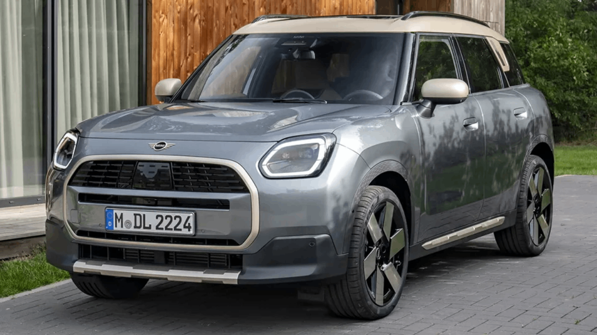 MINI Cooper Countryman là mẫu crossover cỡ nhỏ. (Ảnh: Oto360)