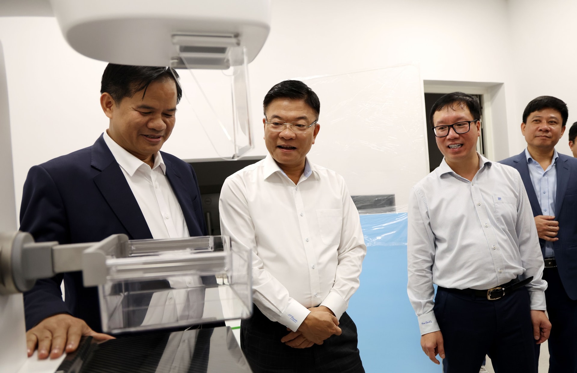 Cơ sở 2 Bệnh viện Bạch Mai và Bệnh viện Hữu nghị Việt Đức khánh thành ngày 19/12- Ảnh 3. Cơ sở 2 Bệnh viện Bạch Mai và Bệnh viện Hữu nghị Việt Đức khánh thành ngày 19/12- Ảnh 3.