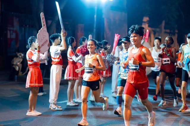 Giải marathon quốc tế TPHCM Techcombank mùa thứ 8: Khẳng định vị thế giải chạy biểu trưng của thành phố- Ảnh 2. Giải marathon quốc tế TPHCM Techcombank mùa thứ 8: Khẳng định vị thế giải chạy biểu trưng của thành phố- Ảnh 2.