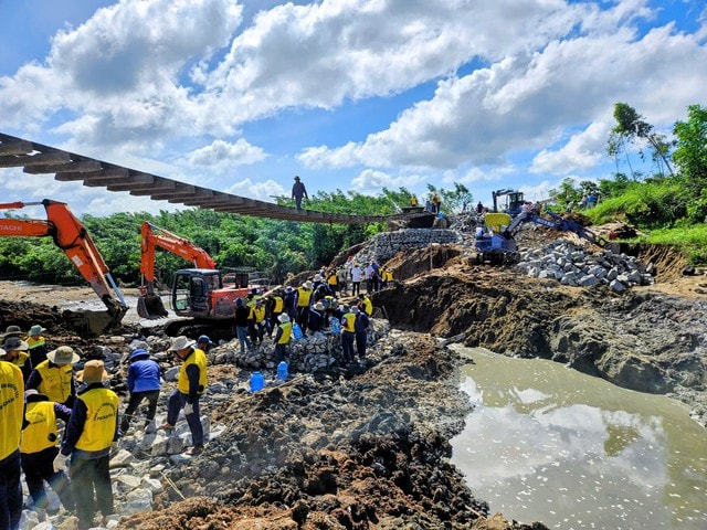Tuyến đường sắt Bắc - Nam bị tuyên bố 'tình huống khẩn cấp'- Ảnh 2. Tuyến đường sắt Bắc - Nam bị tuyên bố 'tình huống khẩn cấp'- Ảnh 2.