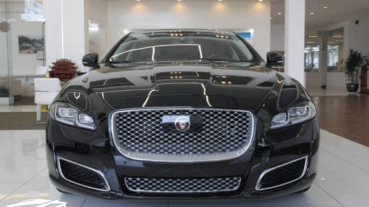 Jaguar XJ 2025 là mẫu sedan hạng sang mới. (Ảnh: Peugeot Thanh Xuân)