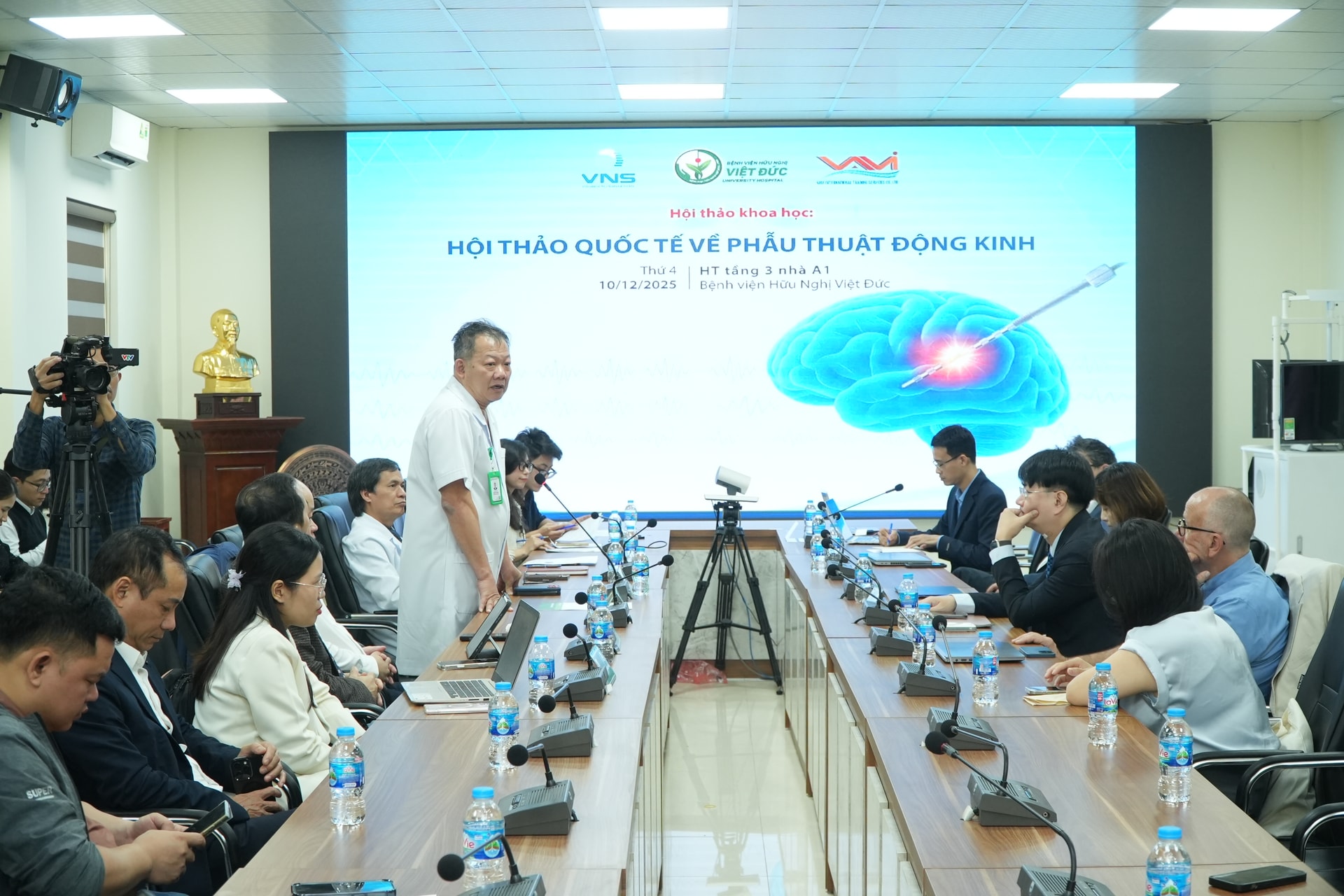 Kỹ thuật mổ mới giúp hàng trăm nghìn người bị động kinh kháng thuốc nâng chất lượng sống- Ảnh 1.