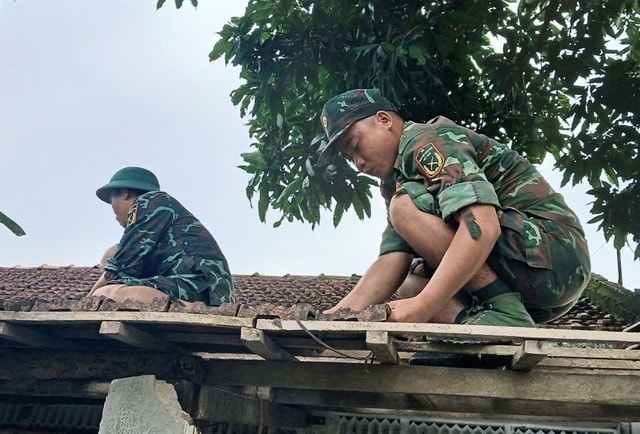 Thủ tướng yêu cầu thần tốc, quyết liệt hoàn thành 'Chiến dịch Quang Trung' xây dựng lại nhà cho dân vùng lũ- Ảnh 1. Thủ tướng yêu cầu thần tốc, quyết liệt hoàn thành 'Chiến dịch Quang Trung' xây dựng lại nhà cho dân vùng lũ- Ảnh 1.