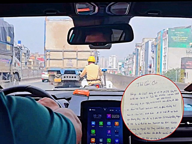 Nhận đề nghị khẩn từ tài xế taxi, CSGT dẫn đường giúp sản phụ 'vượt cạn' an toàn- Ảnh 2. Nhận đề nghị khẩn từ tài xế taxi, CSGT dẫn đường giúp sản phụ 'vượt cạn' an toàn- Ảnh 2.