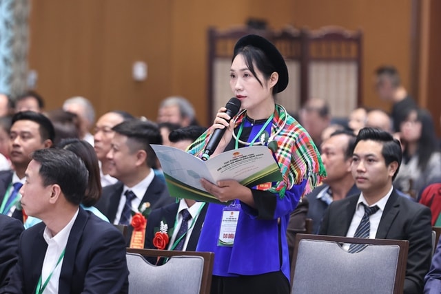 Đối thoại với nông dân 2025: Thủ tướng yêu cầu tháo gỡ điểm nghẽn, thúc đẩy chuyển đổi số nông nghiệp- Ảnh 4.