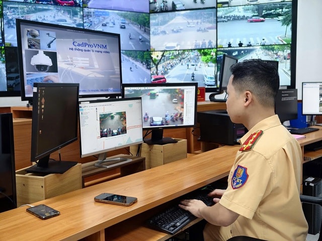 Ngày đầu tiên camera AI 'soi', nhiều lái xe ra đường thận trọng- Ảnh 2. Ngày đầu tiên camera AI 'soi', nhiều lái xe ra đường thận trọng- Ảnh 2.