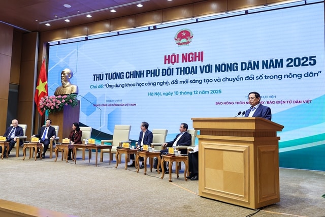 Đối thoại với nông dân 2025: Thủ tướng yêu cầu tháo gỡ điểm nghẽn, thúc đẩy chuyển đổi số nông nghiệp- Ảnh 2.