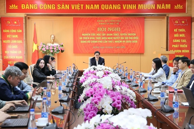 Điểm cầu Bộ Y tế có Uỷ viên dự khuyết Trung ương Đảng, Thứ trưởng Thường trực Bộ Y tế Vũ Mạnh Hà chủ trì. Các đồng chí Ủy viên Ban Thường vụ, Ủy viên Ban Chấp hành Đảng bộ Bộ ; Ủy viên Ủy ban Kiểm tra Đảng ủy Bộ ; Cấp ủy các đảng bộ, chi bộ trực thuộc Đảng bộ Bộ ; Lãnh đạo, chuyên viên các ơ quan tham mưu, giúp việc Đảng ủy Bộ.