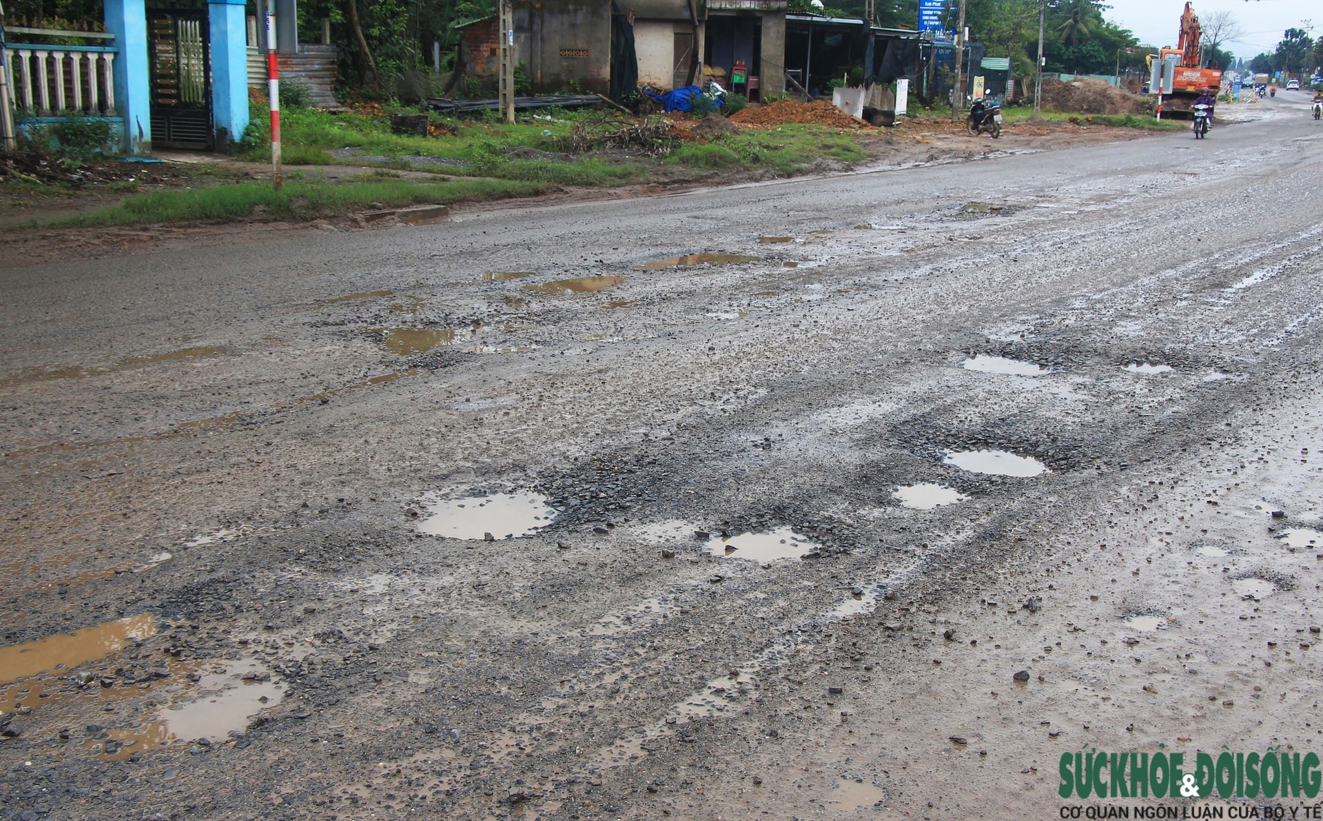 Cận cảnh Quốc lộ 14B xuống cấp nghiêm trọng giữa lúc dự án chậm tiến độ- Ảnh 4. Cận cảnh Quốc lộ 14B xuống cấp nghiêm trọng giữa lúc dự án chậm tiến độ- Ảnh 4.