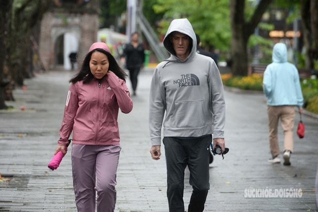 Bắc Bộ trời lạnh trước khi chuyển rét sâu kèm mưa từ ngày 13/12- Ảnh 1. Bắc Bộ trời lạnh trước khi chuyển rét sâu kèm mưa từ ngày 13/12- Ảnh 1.