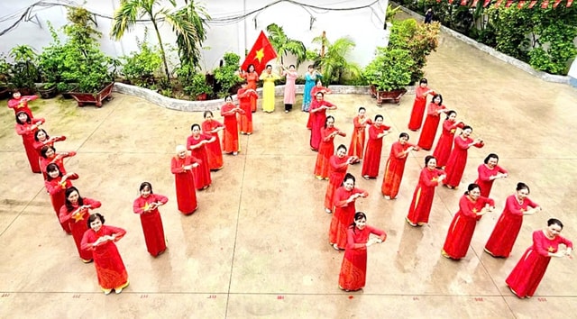 Khám chữa bệnh cho 4.000 phụ nữ, trẻ em chào mừng Đại hội đại biểu Phụ nữ TPHCM- Ảnh 1. Khám chữa bệnh cho 4.000 phụ nữ, trẻ em chào mừng Đại hội đại biểu Phụ nữ TPHCM- Ảnh 1.