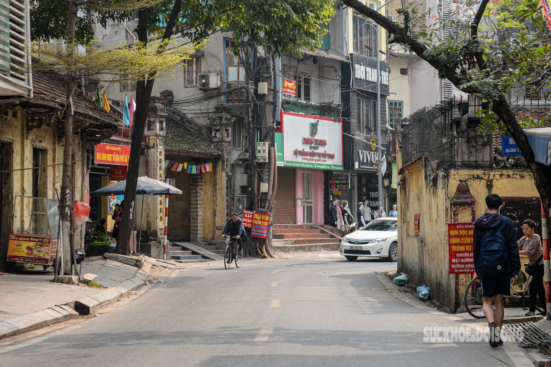 Những cổng làng rêu phong giữa phố thị- Ảnh 11.