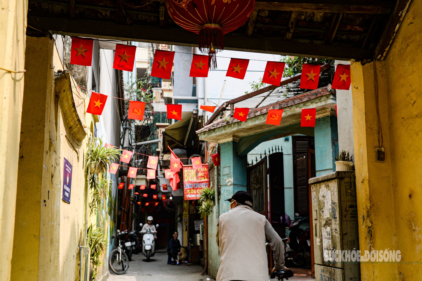 Những cổng làng rêu phong giữa phố thị- Ảnh 10.