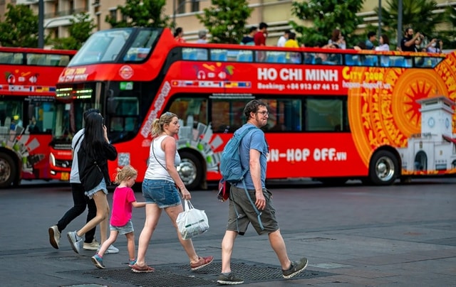 TPHCM: Thu ngân sách nhà nước về đích sớm, vượt gần 6% dự toán Trung ương giao- Ảnh 1. TPHCM: Thu ngân sách nhà nước về đích sớm, vượt gần 6% dự toán Trung ương giao- Ảnh 1.