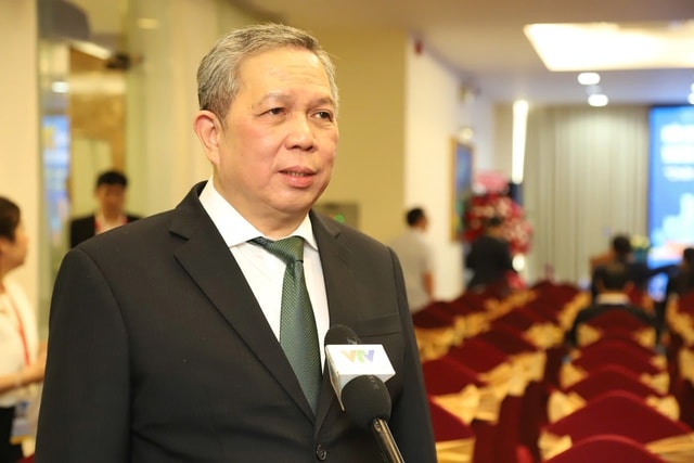 TPHCM gia tăng bệnh hô hấp, tai mũi họng do ô nhiễm không khí- Ảnh 2. TPHCM gia tăng bệnh hô hấp, tai mũi họng do ô nhiễm không khí- Ảnh 2.