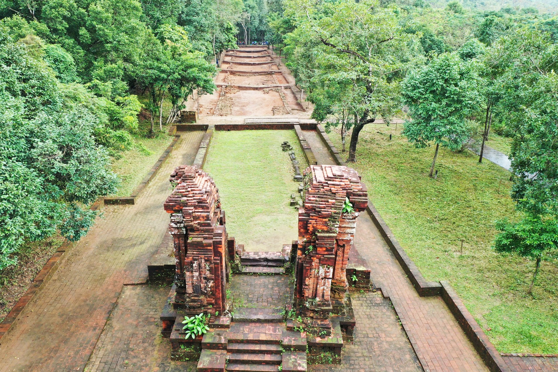 Cận cảnh con đường thiêng bí ẩn ở Thánh địa Mỹ Sơn- Ảnh 2.