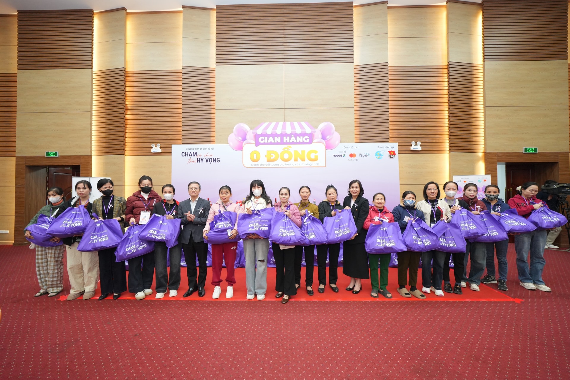 Những bệnh ung thư nào đe doạ sức khoẻ hàng nghìn phụ nữ Việt Nam?- Ảnh 2. Những bệnh ung thư nào đe doạ sức khoẻ hàng nghìn phụ nữ Việt Nam?- Ảnh 2.