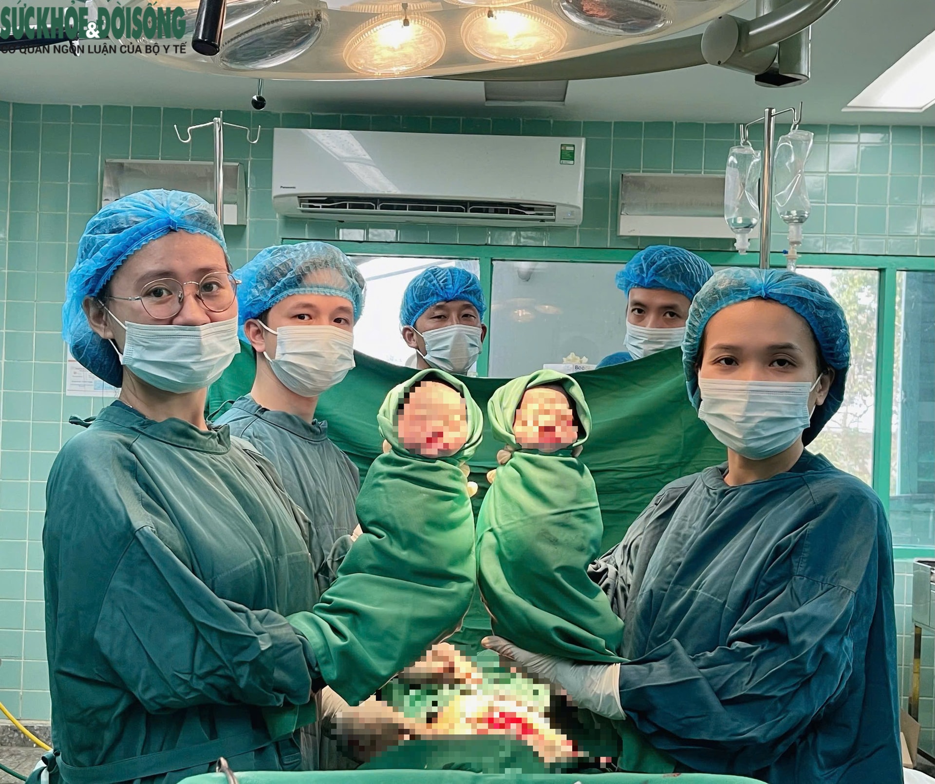 Hành trình cùng người mẹ mang song thai dọa sinh non đón hai 'thiên thần' chào đời- Ảnh 2. Hành trình cùng người mẹ mang song thai dọa sinh non đón hai 'thiên thần' chào đời- Ảnh 2.