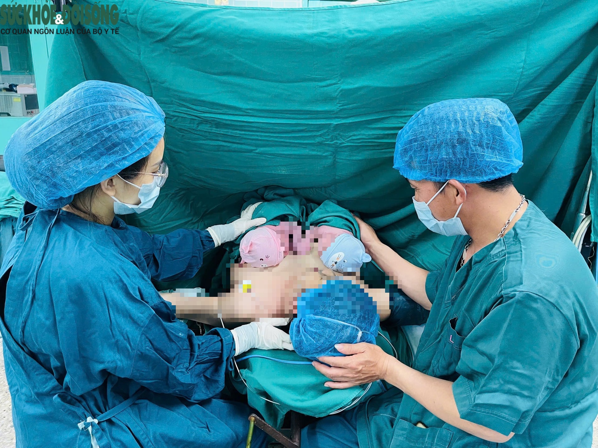 Hành trình cùng người mẹ mang song thai dọa sinh non đón hai 'thiên thần' chào đời- Ảnh 3. Hành trình cùng người mẹ mang song thai dọa sinh non đón hai 'thiên thần' chào đời- Ảnh 3.