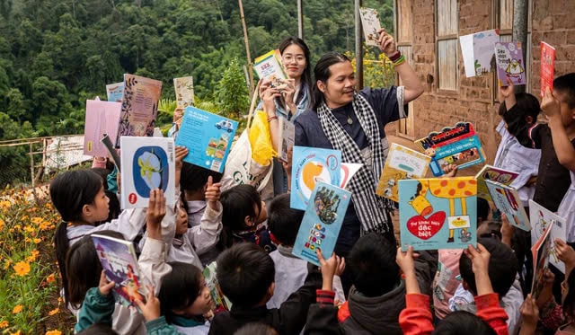 Bộ Công an vào cuộc xác minh các nghi vấn của dự án thiện nguyện 'Nuôi Em'- Ảnh 2. Bộ Công an vào cuộc xác minh các nghi vấn của dự án thiện nguyện 'Nuôi Em'- Ảnh 2.