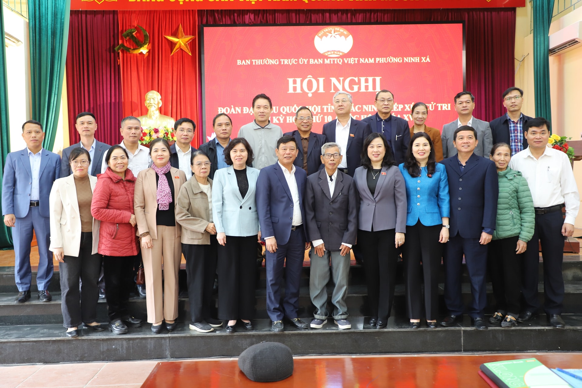 Bộ trưởng Bộ Y tế Đào Hồng Lan cùng đoàn ĐBQH Bắc Ninh tiếp xúc cử tri phường Ninh Xá- Ảnh 5.