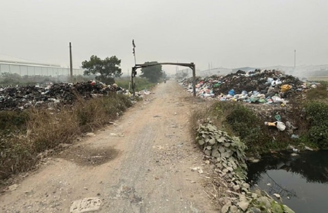 Đốt rác tự phát, nguyên nhân làm nghiêm trọng thêm ô nhiễm không khí- Ảnh 2. Đốt rác tự phát, nguyên nhân làm nghiêm trọng thêm ô nhiễm không khí- Ảnh 2.