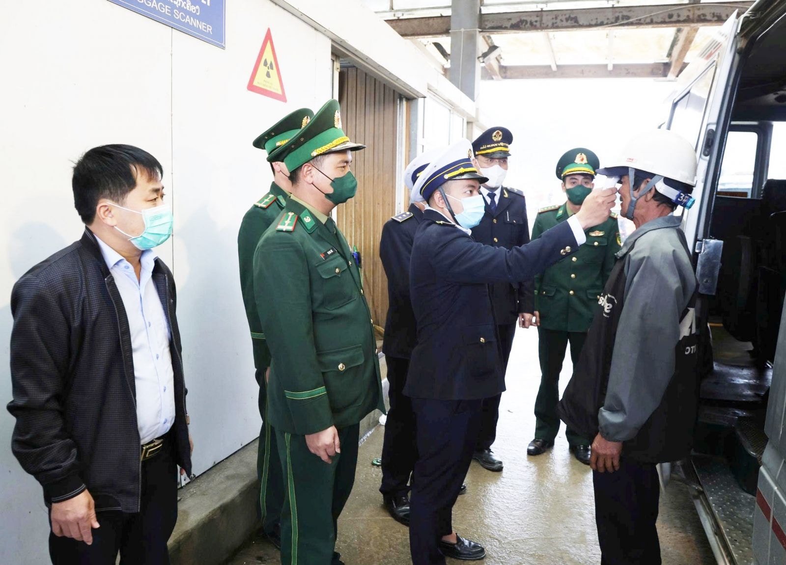 Hà Tĩnh chủ động ngăn chặn nguy cơ bệnh bại liệt từ biên giới- Ảnh 1. Hà Tĩnh chủ động ngăn chặn nguy cơ bệnh bại liệt từ biên giới- Ảnh 1.