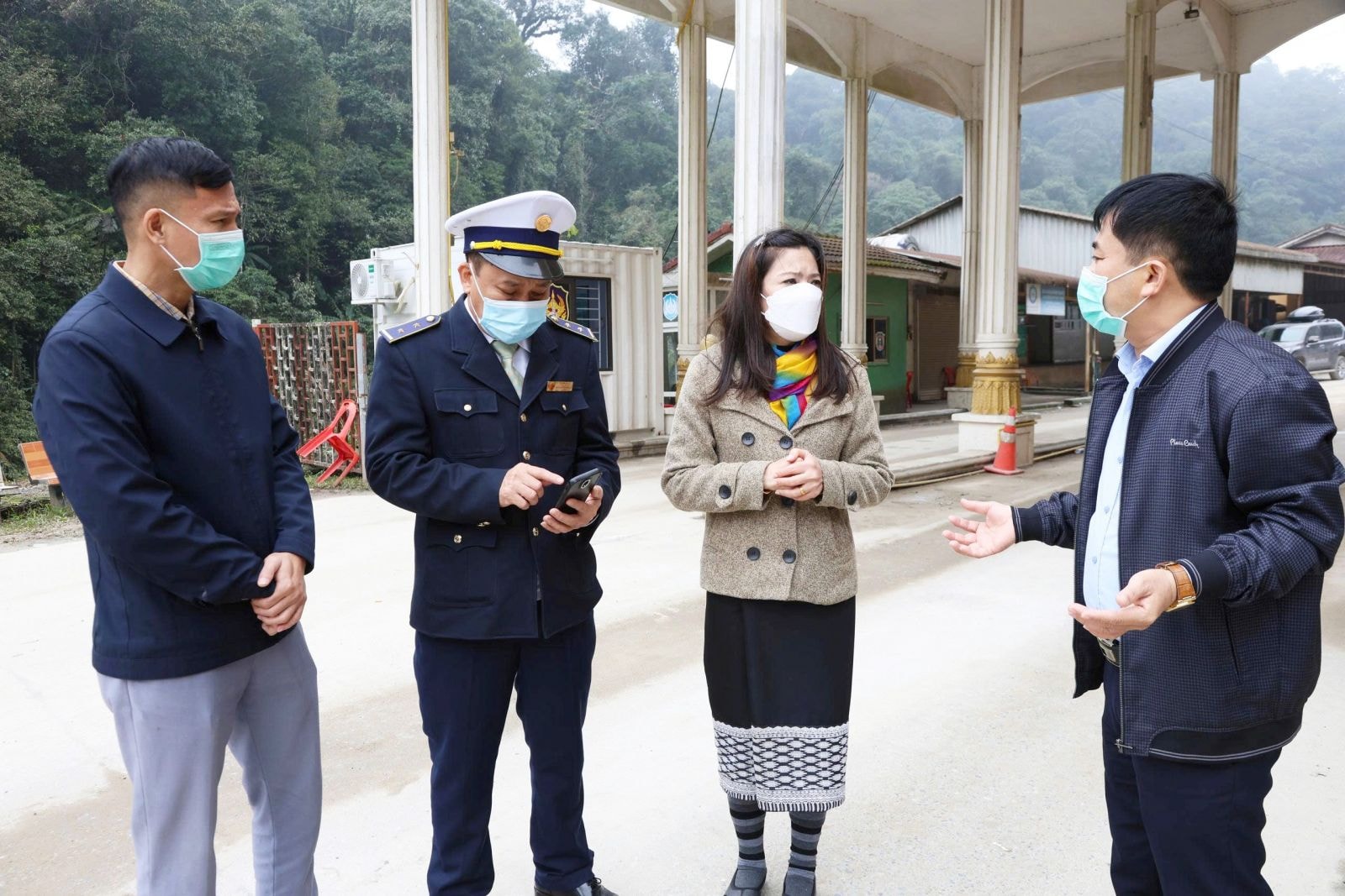 Hà Tĩnh chủ động ngăn chặn nguy cơ bệnh bại liệt từ biên giới- Ảnh 3. Hà Tĩnh chủ động ngăn chặn nguy cơ bệnh bại liệt từ biên giới- Ảnh 3.