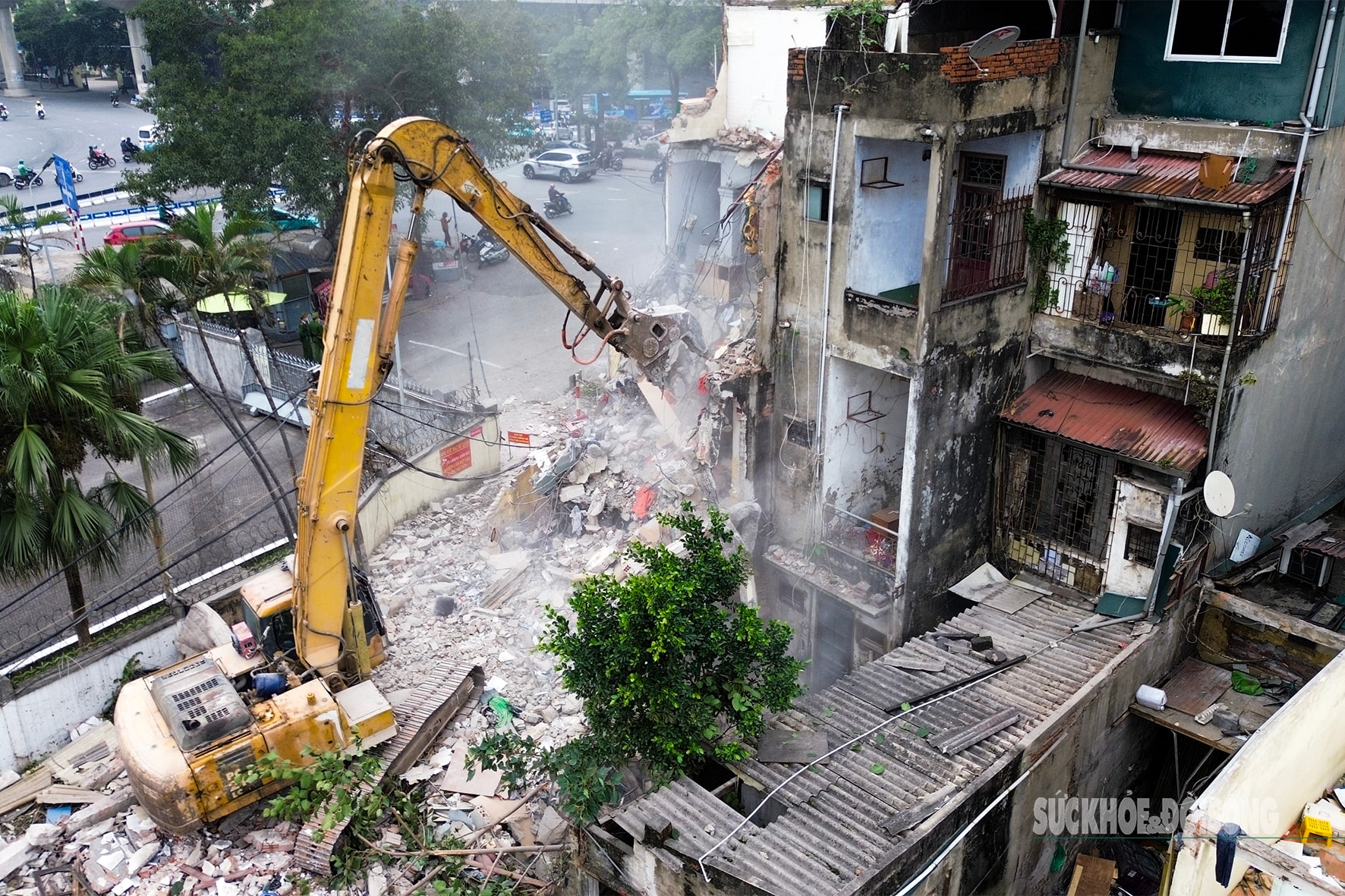 Dãy nhà bám sát trục đường Đê La Thành biến mất, lộ diện mặt bằng 'khổng lồ' của Vành đai 1 - Ảnh 6.