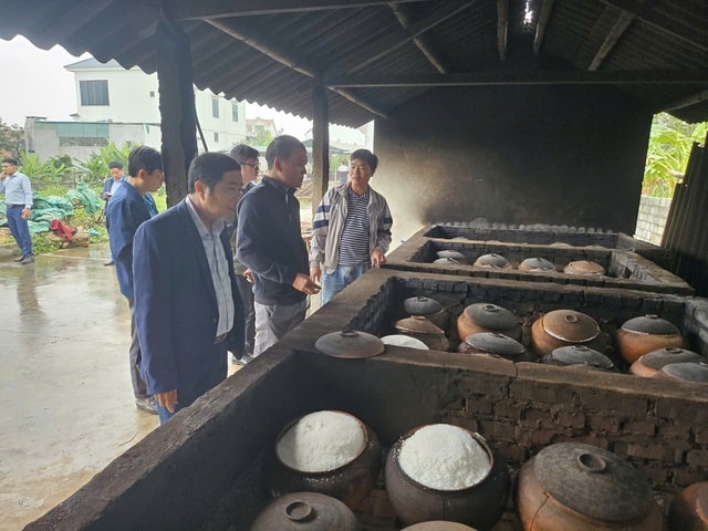 Xây dựng cộng đồng vững mạnh từ việc chăm lo từng người dân- Ảnh 2.