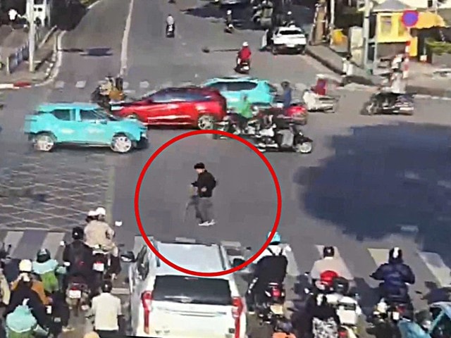 ‘Truy vết’ xuyên đêm bằng camera AI, kịp thời cứu cụ ông đi lạc bị hạ đường huyết- Ảnh 2. ‘Truy vết’ xuyên đêm bằng camera AI, kịp thời cứu cụ ông đi lạc bị hạ đường huyết- Ảnh 2.