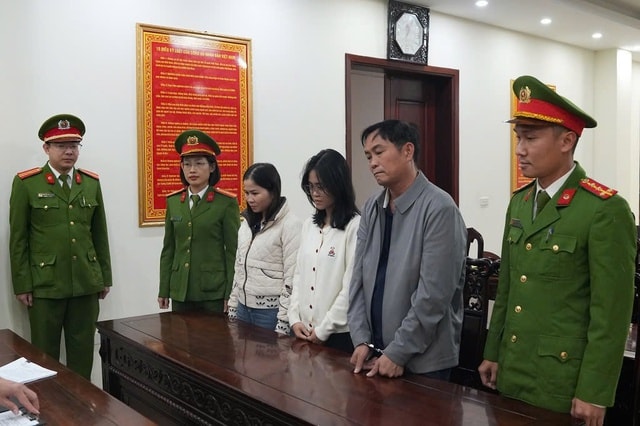 Mua bán hóa đơn che giấu nguồn gốc khoáng sản khai thác vượt phép, 6 bị can bị khởi tố- Ảnh 2.