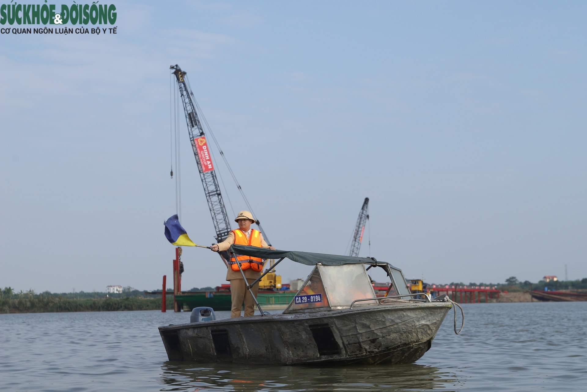 Cuối năm đi sông, Cảnh sát đường thủy Hà Nội khuyến cáo điều gì?- Ảnh 3.