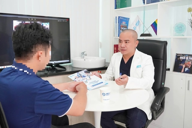 Thanh niên gãy dương vật vì bắt chước tư thế trong phim 18+- Ảnh 1.