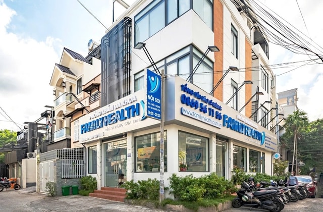 Nhiều cơ sở khám chữa bệnh 'chui', sản xuất mỹ phẩm kém chất lượng ở TPHCM bị xử phạt- Ảnh 1.