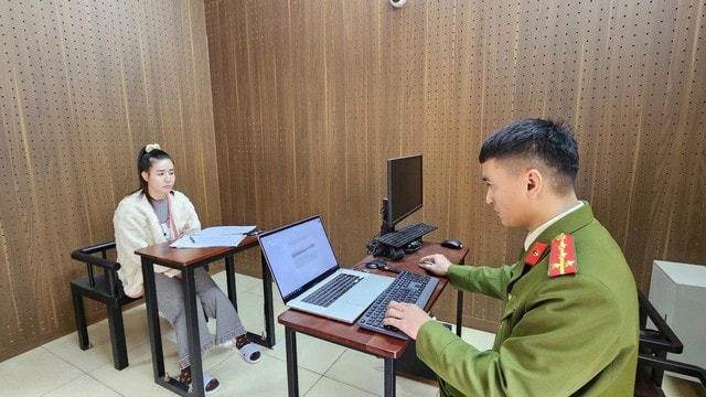 Bóc gỡ đường dây 'tổng tài độc thân, người đẹp cô đơn' lừa đảo gần 3.000 nạn nhân- Ảnh 1.