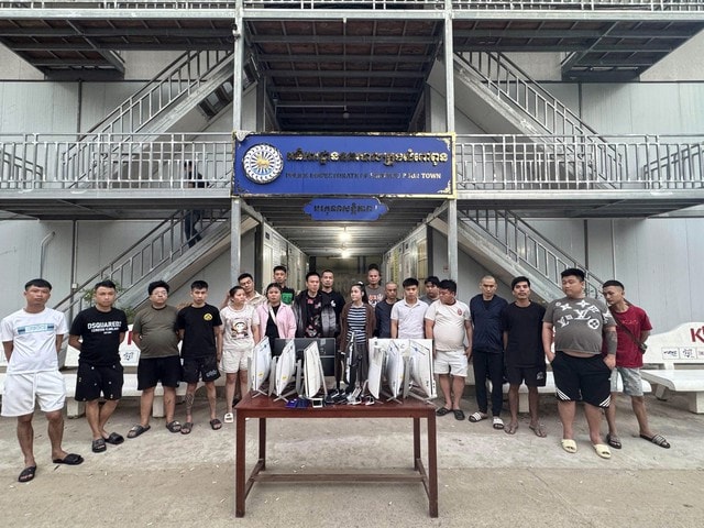 Bóc gỡ đường dây 'tổng tài độc thân, người đẹp cô đơn' lừa đảo gần 3.000 nạn nhân- Ảnh 2.